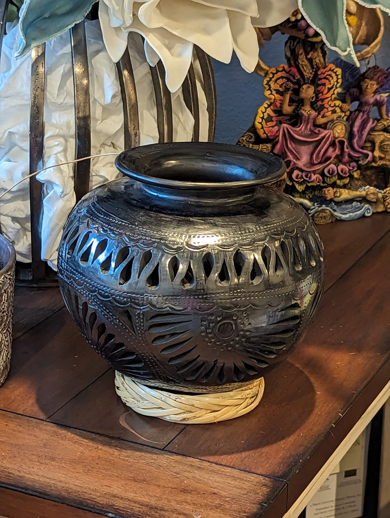 Stunning Dried Flower Vase Black Pottery Home Decor, Handmade Mexican Pottery of San Bartolo, Oaxaca, Indoor Decor, Small Centerpiece