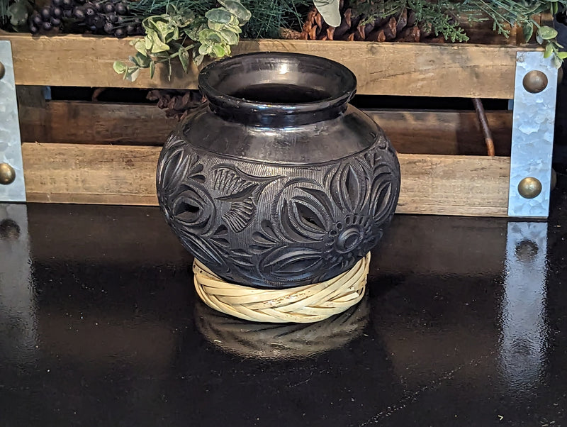 Stunning Dried Flower Vase Black Pottery Home Decor, Handmade Mexican Pottery of San Bartolo, Oaxaca, Indoor Decor, Small Centerpiece