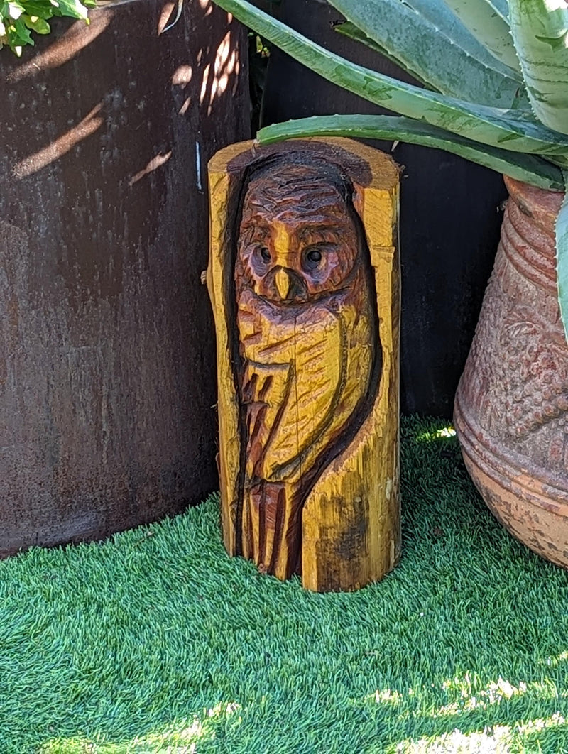 Barn Owl Outdoor Decor | Original Chainsaw Yard Art to Enhance Your Porch, Patio, Garden or Backyard with this Nocturnal, Moonlight Guardian