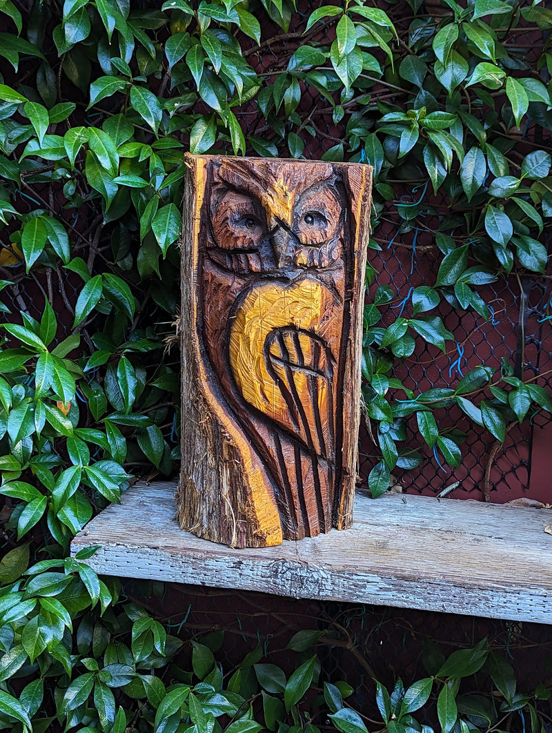 Barn Owl Outdoor Decor | Original Chainsaw Yard Art to Enhance Your Porch, Patio, Garden or Backyard with this Nocturnal, Moonlight Guardian