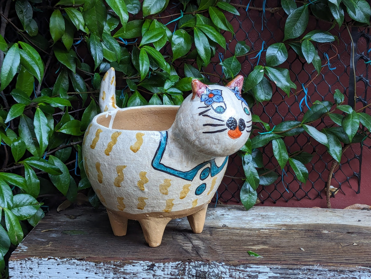 Fat Cat Planter, Ceramic Flower Pot, Handmade Mexican Pottery from Atzompa, Mexico, Home Decor, Indoor or Outdoor Decor, Charming Plant Pot